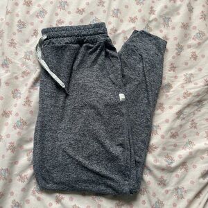 Vuori Women's Heather Gray Joggers